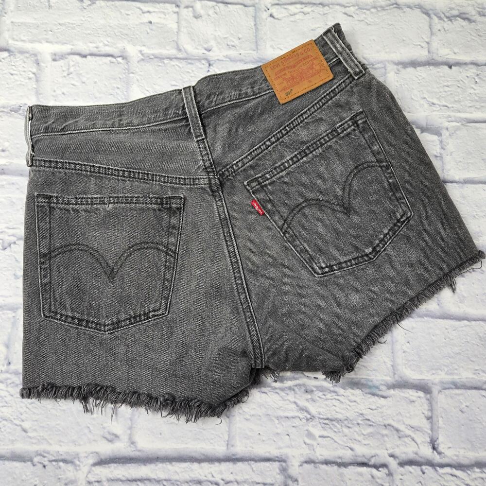 Iconic Women's Levi Premium 501 Black Denim Cutoff Shorts Faded Distressed sz 30
